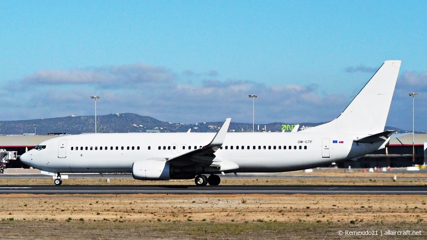 OM-GTF · Boeing 737-86J(WL) · (FAO / LPFR)