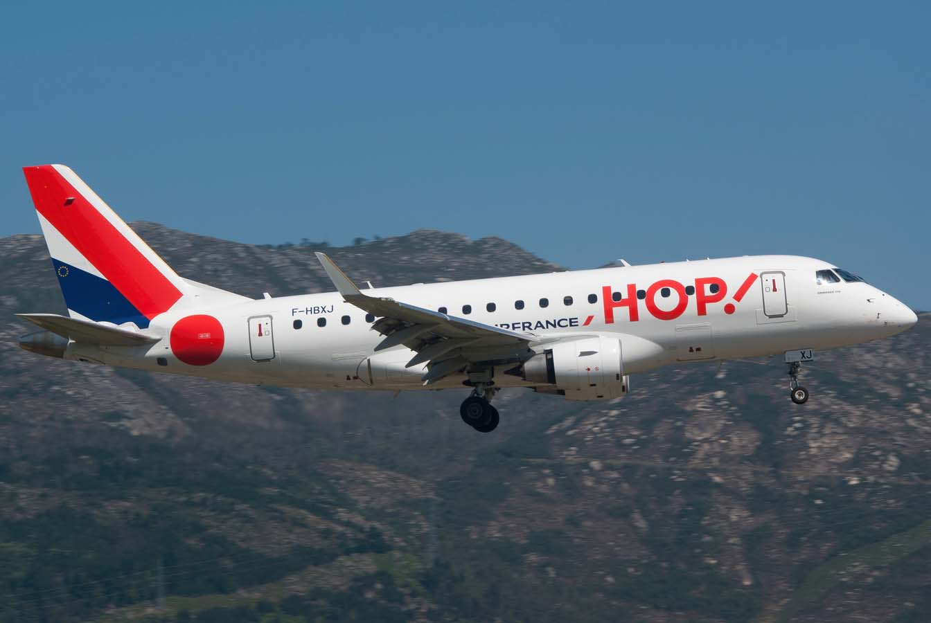 F-HBXJ · Embraer 170-100STD · (VGO / LEVX)