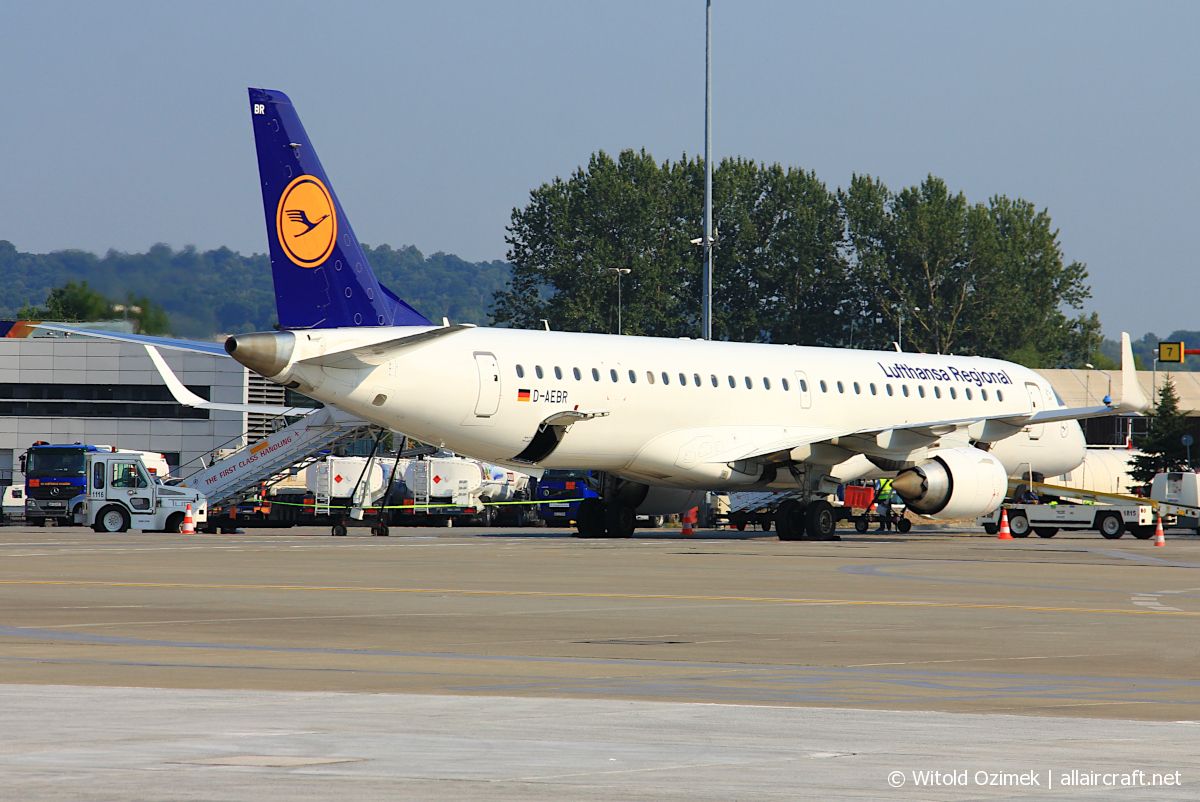 D-AEBR · Embraer 190-200LR · (KRK / EPKK)