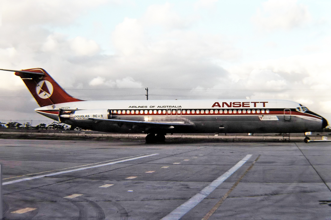 VH-CZH · McDonnell Douglas DC-9-31 · (MEL / YMML)