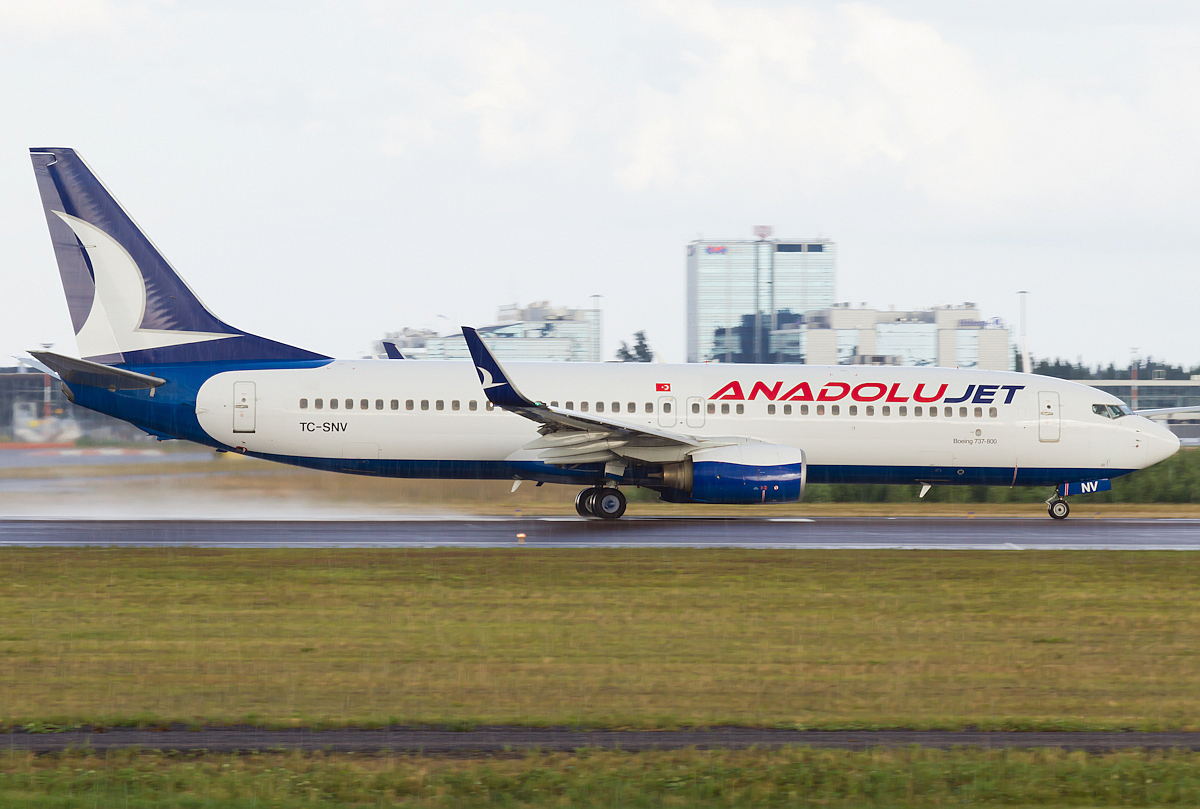 TC-SNV · Boeing 737-86J(WL) · (HEL / EFHK)