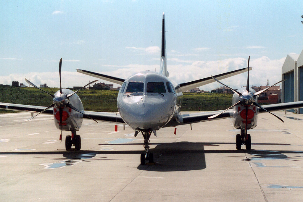 CS-TLK · Saab 2000 · (LPCS)
