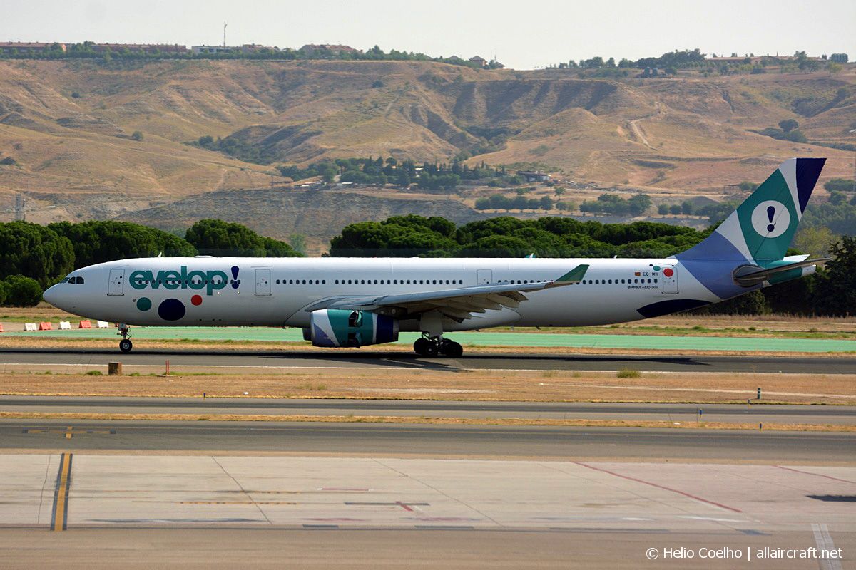 EC-MII · Airbus A330-343 · (MAD / LEMD)