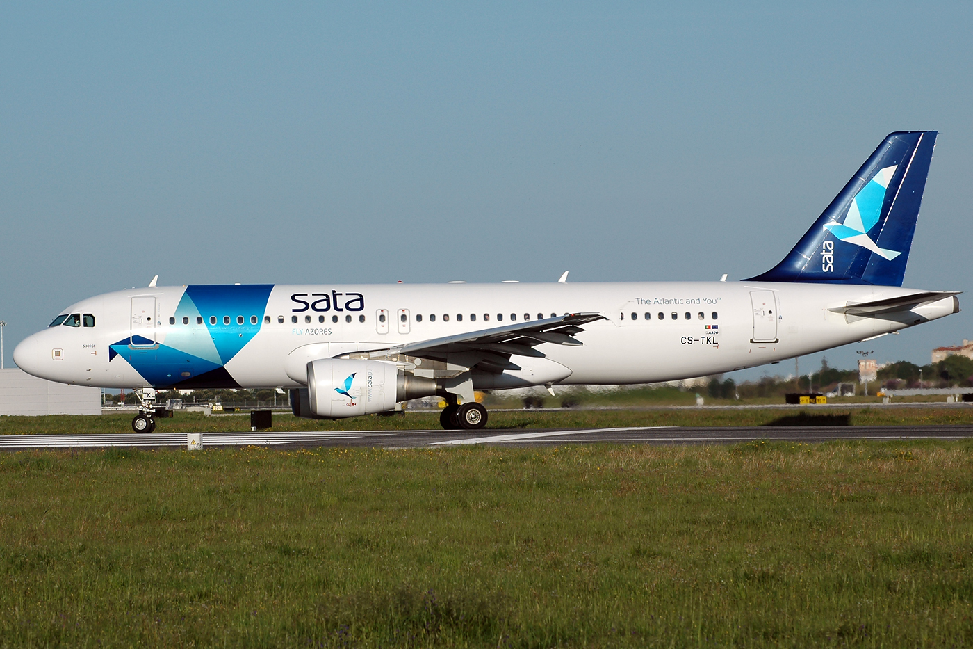 CS-TKL · Airbus A320-214 · (LIS / LPPT)