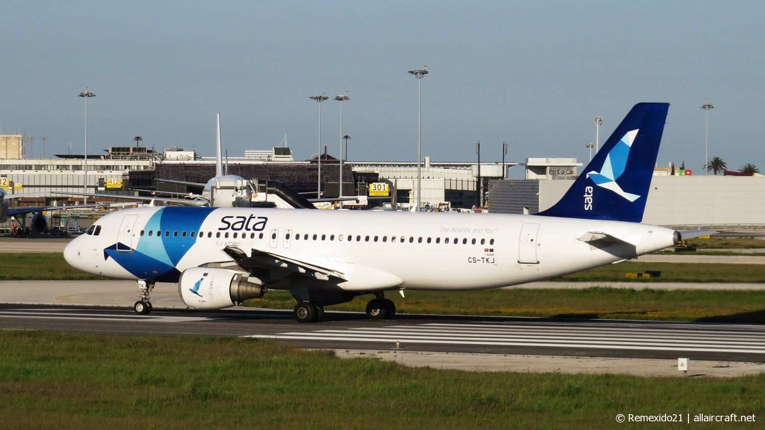 CS-TKJ · Airbus A320-212 · (LIS / LPPT)