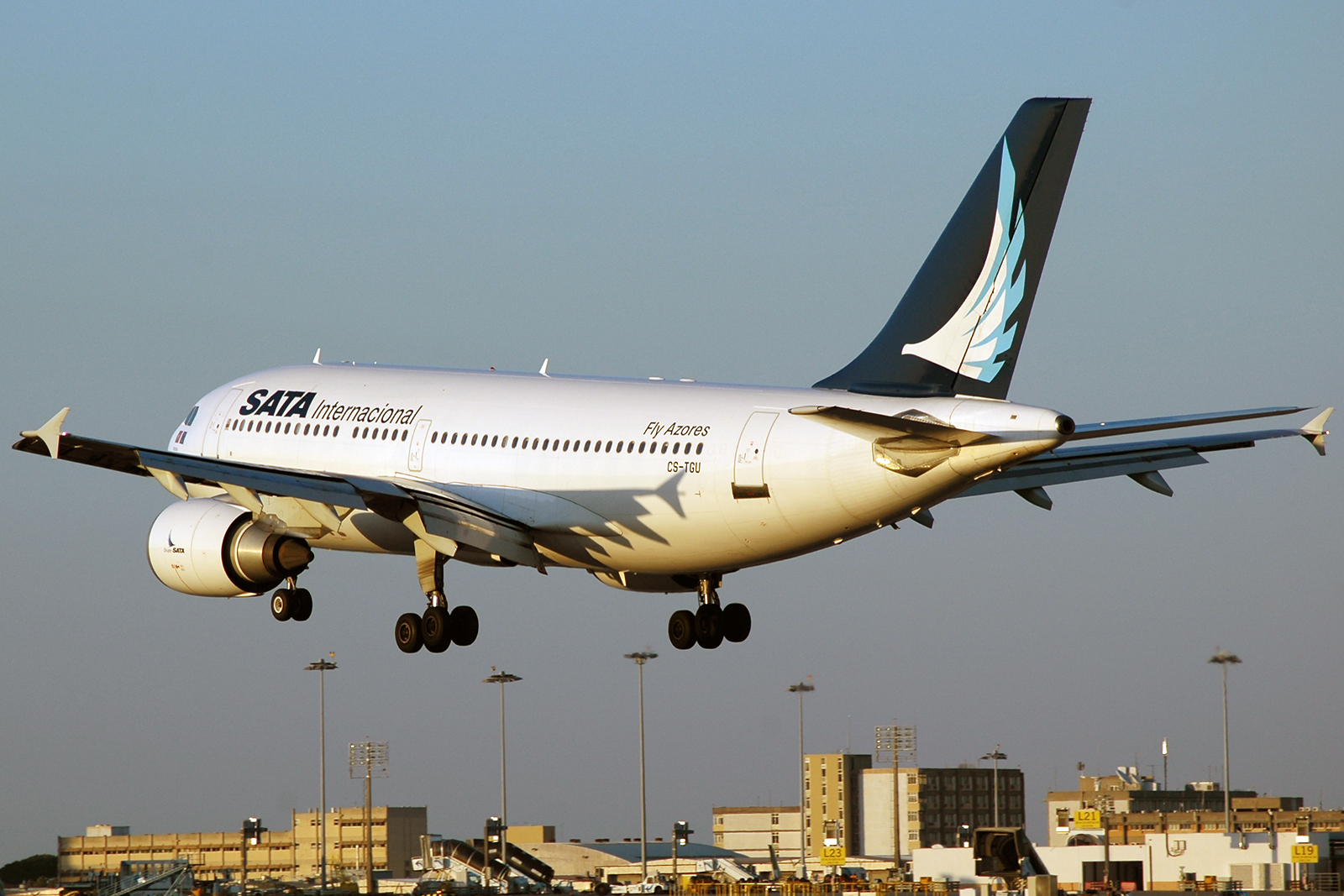 CS-TGU · Airbus A310-304 · (LIS / LPPT)