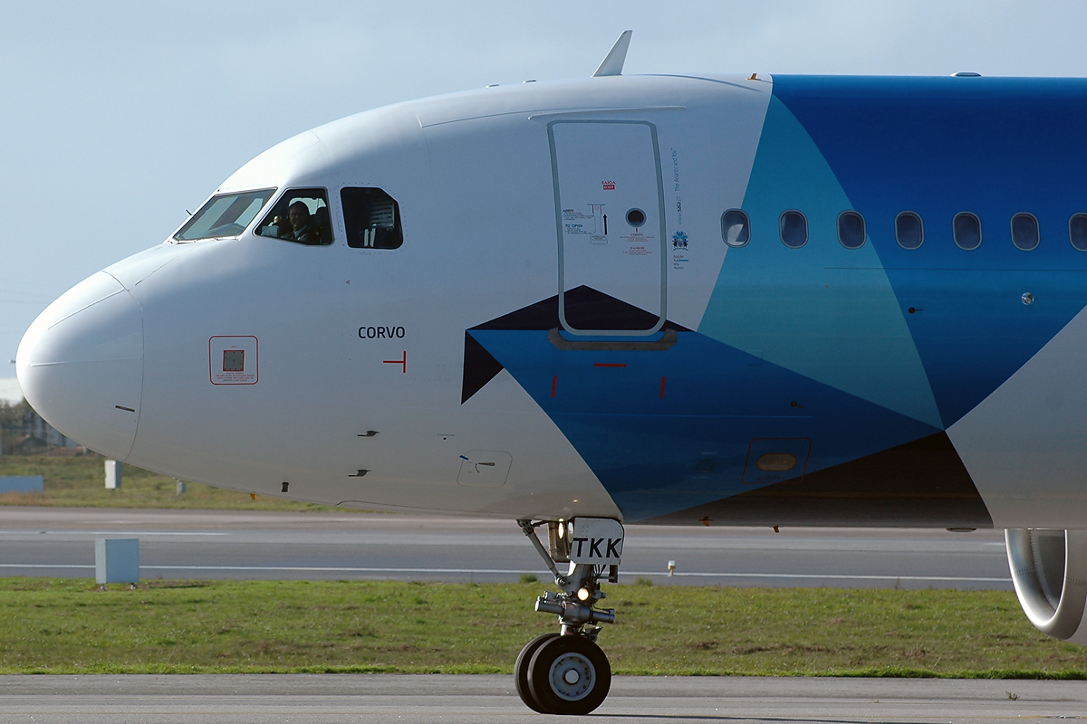 CS-TKK · Airbus A320-214 · (OPO / LPPR)