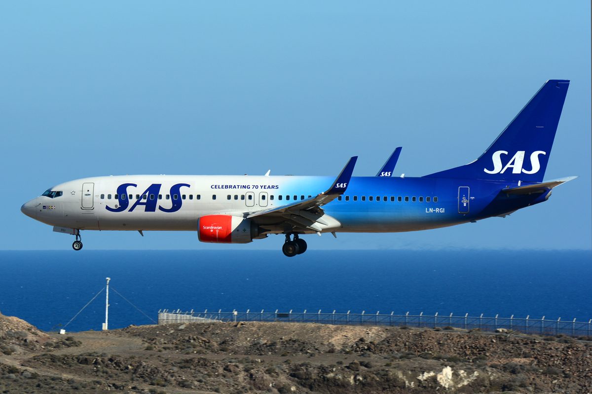 LN-RGI · Boeing 737-86N(WL) · (LPA / GCLP)