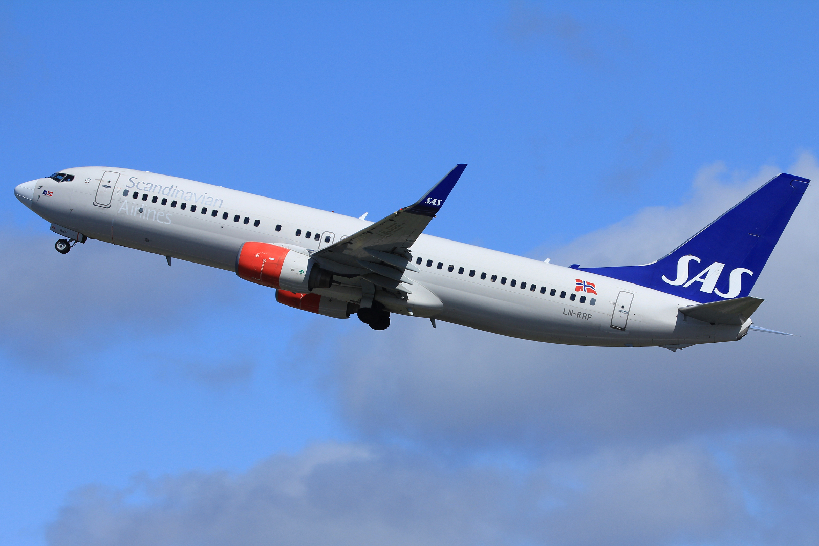 LN-RRF · Boeing 737-85P(WL) · (SVG / ENZV)