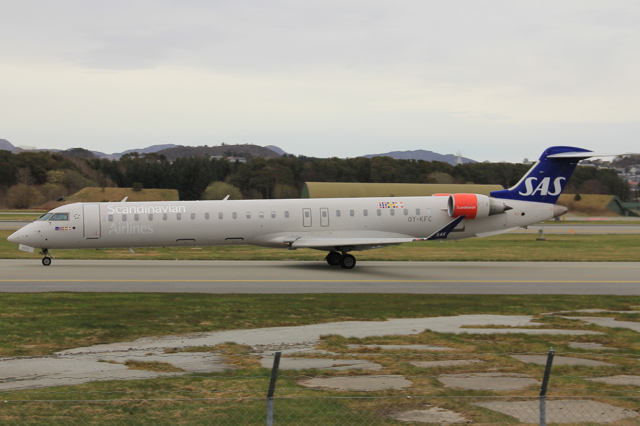 OY-KFC · Bombardier CRJ-900 · (SVG / ENZV)