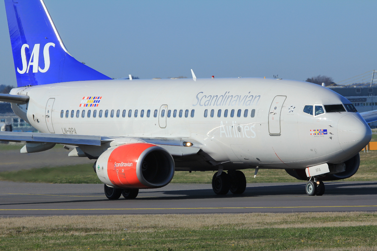 LN-RPA · Boeing 737-683 · (SVG / ENZV)