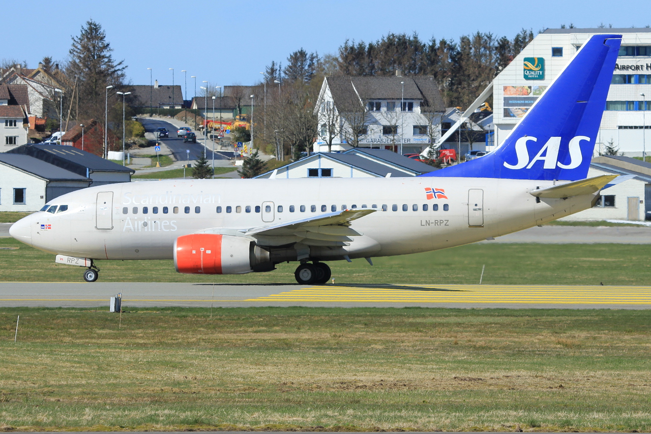 LN-RPZ · Boeing 737-683 · (SVG / ENZV)