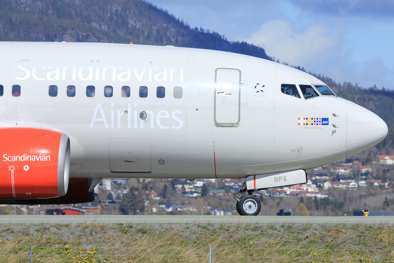 LN-RPX · Boeing 737-683 · (TRD / ENVA)