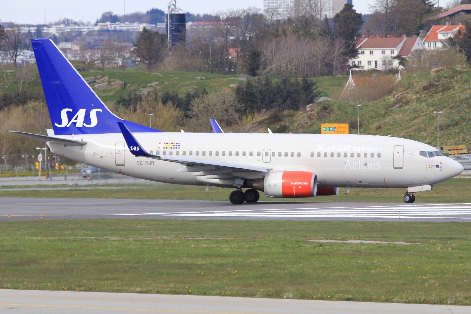 SE-RJR · Boeing 737-76N(WL) · (SVG / ENZV)