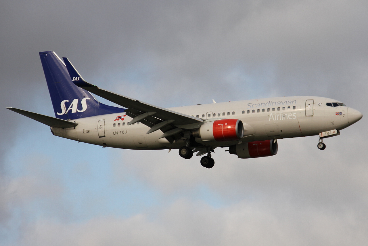 LN-TUJ · Boeing 737-705 · (SVG / ENZV)