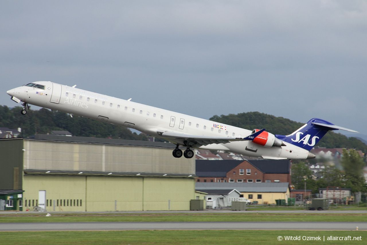 OY-KFF · Bombardier CRJ-900 · (SVG / ENZV)