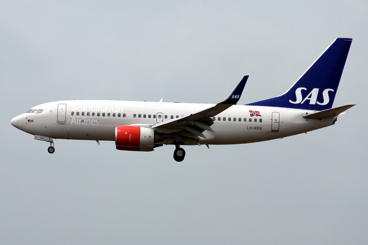LN-RRB · Boeing 737-783(WL) · (FCO / LIRF)