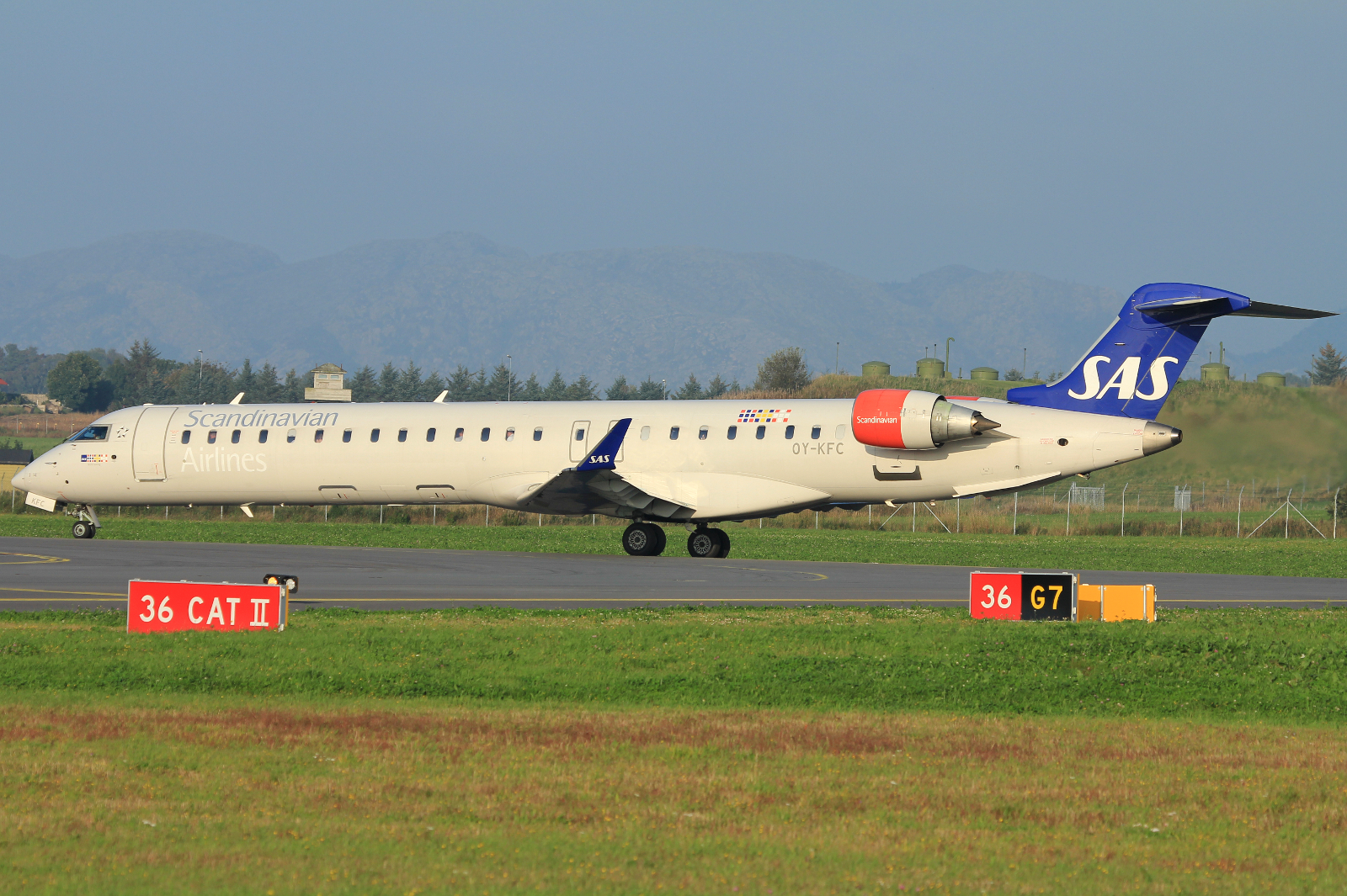OY-KFC · Bombardier CRJ-900 · (SVG / ENZV)