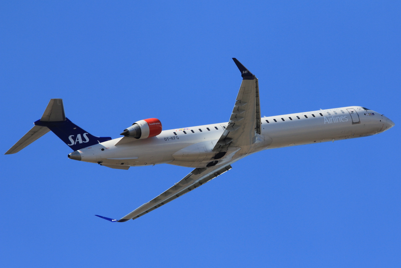 OY-KFG · Bombardier CRJ-900 · (SVG / ENZV)