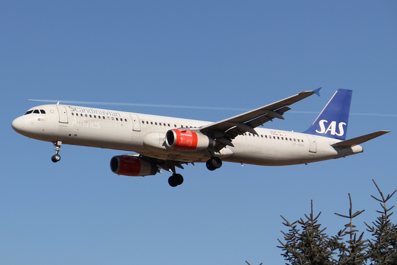 OY-KBH · Airbus A321-232 · (SVG / ENZV)