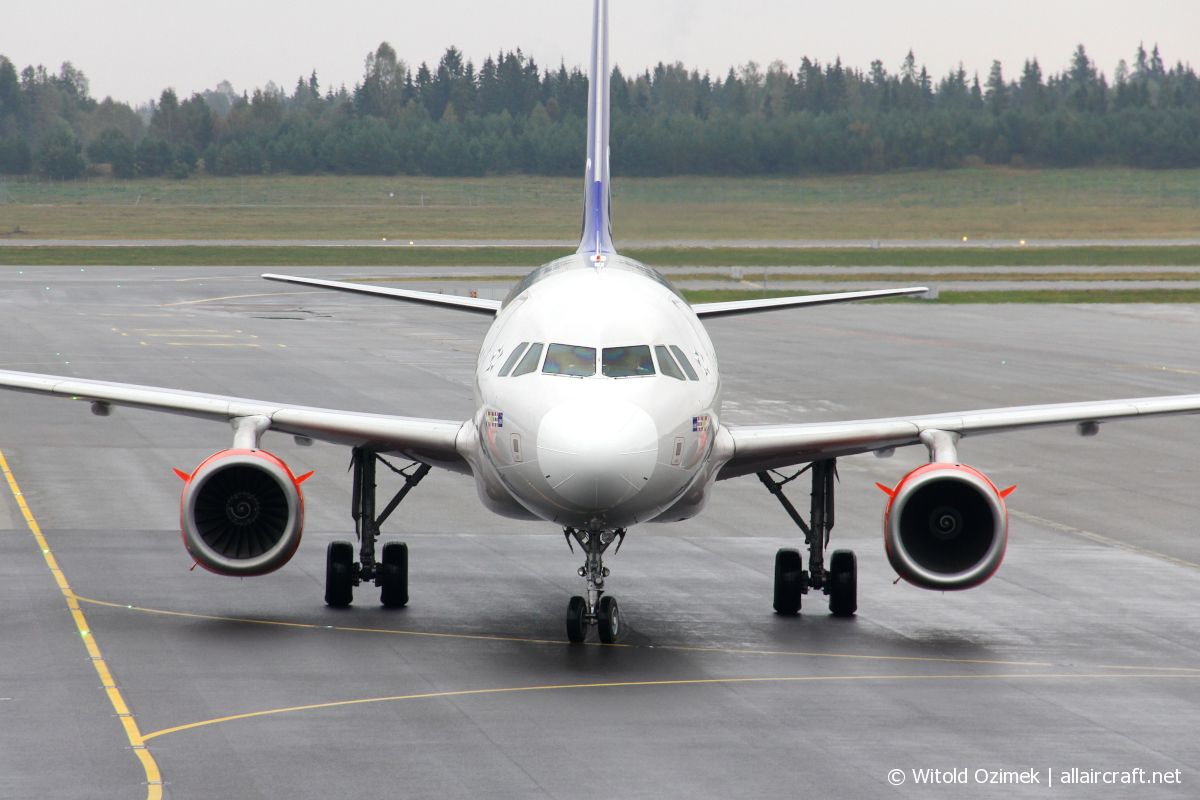 OY-KBR · Airbus A319-132 · (OSL / ENGM)