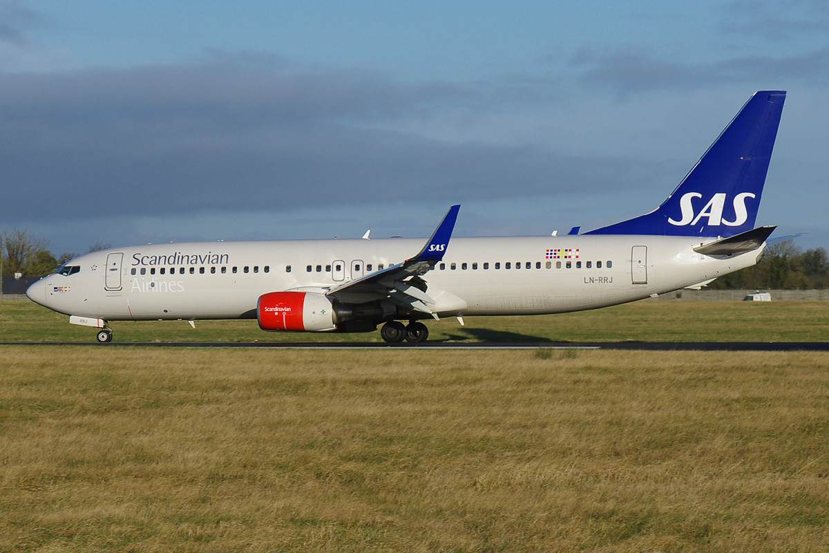 LN-RRJ · Boeing 737-883(WL) · (DUB / EIDW)