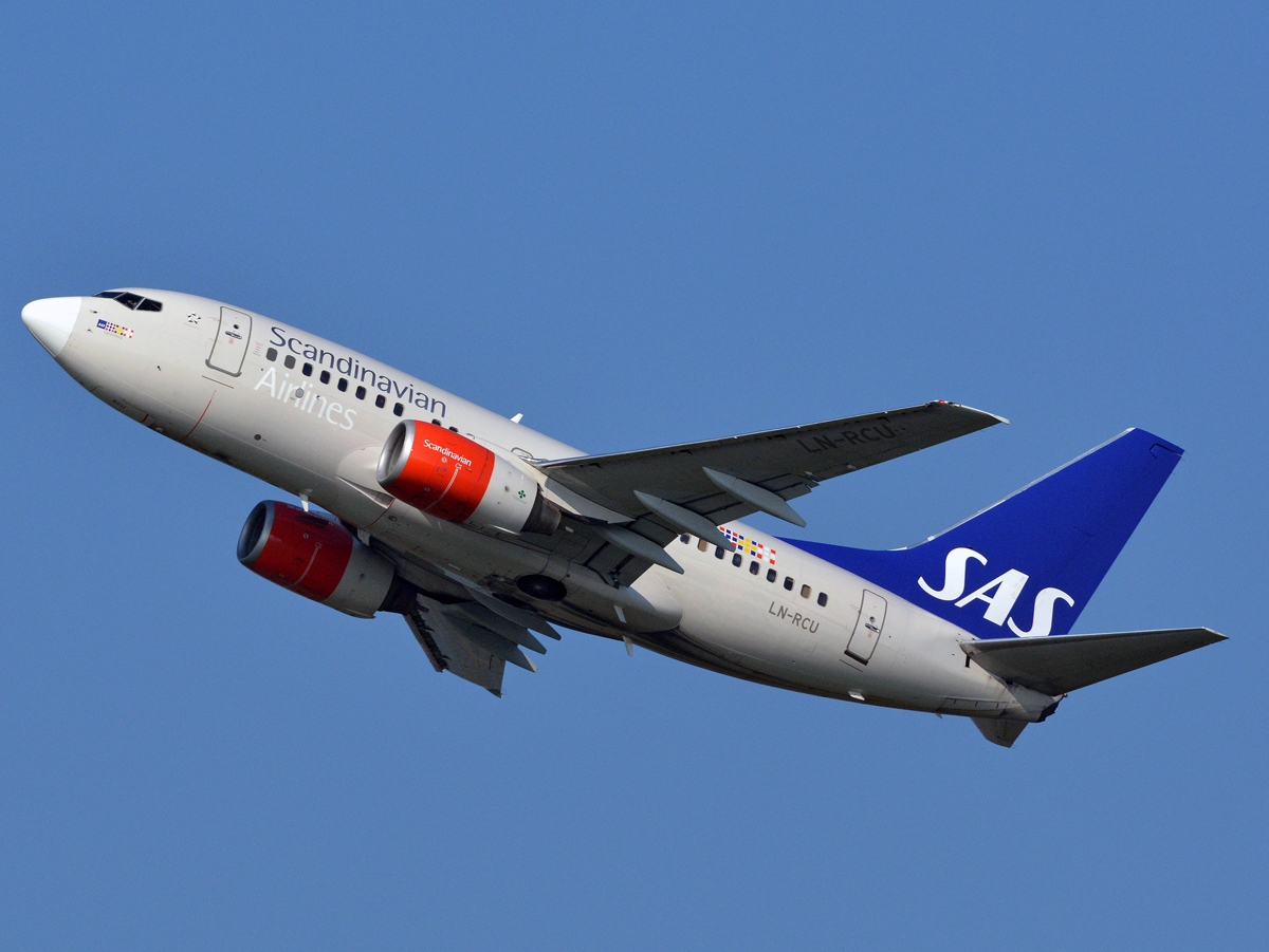 LN-RCU · Boeing 737-683 · (CPH / EKCH)