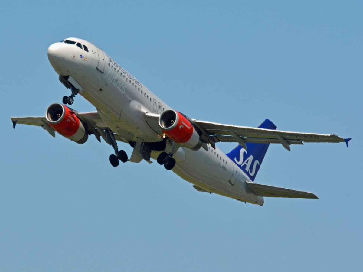 OY-KAU · Airbus A320-232 · (CPH / EKCH)
