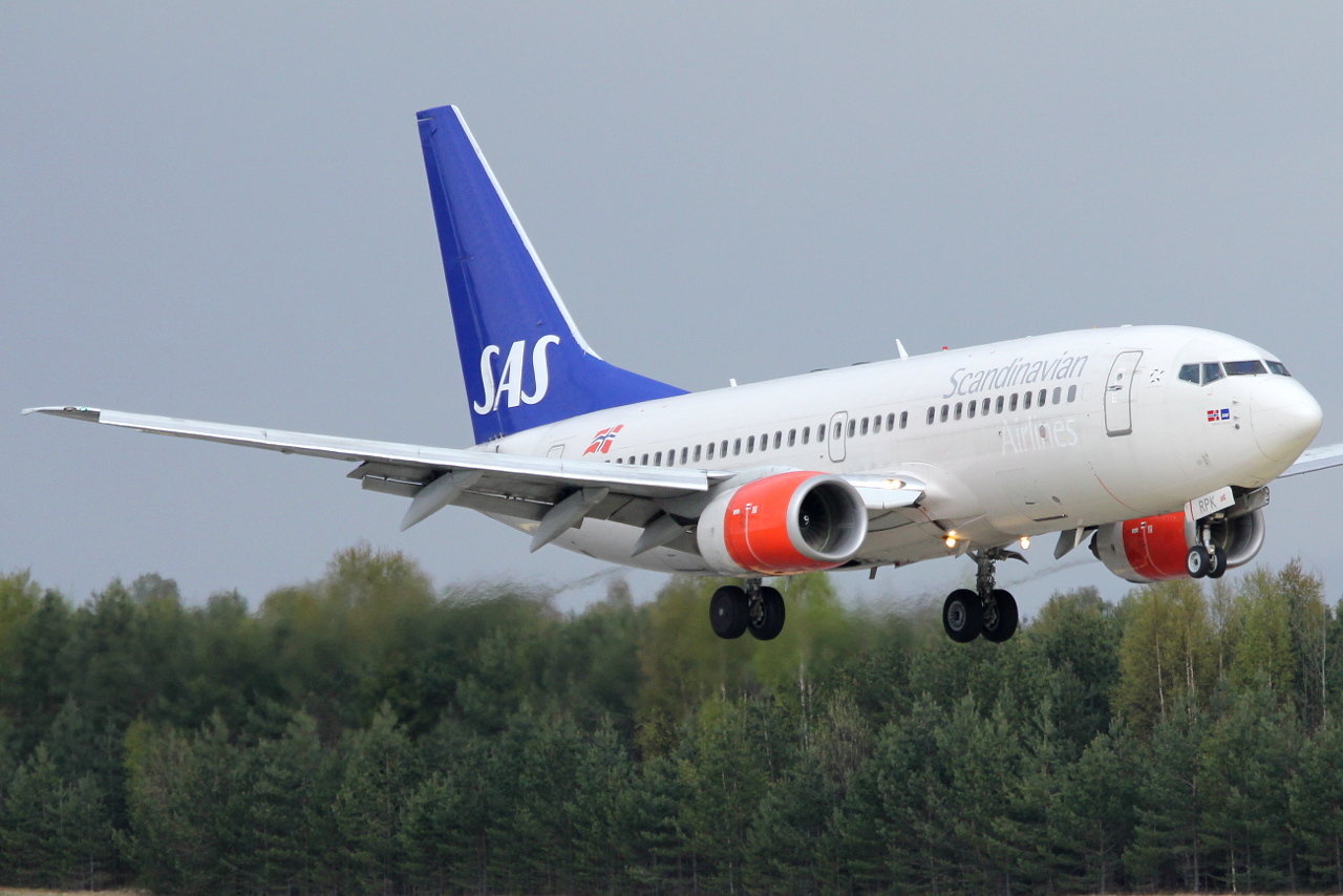 LN-RPK · Boeing 737-783 · (OSL / ENGM)