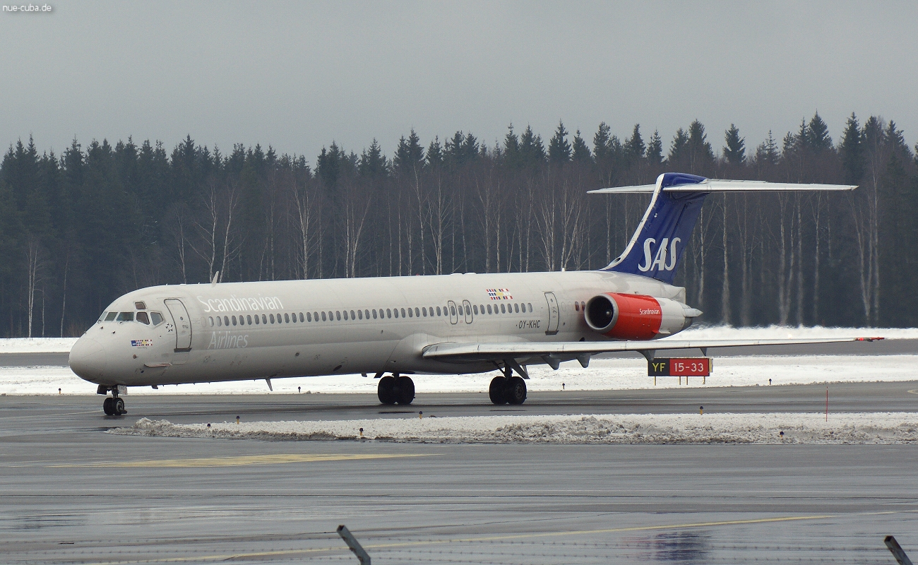 OY-KHC · McDonnell Douglas MD-82 · (HEL / EFHK)