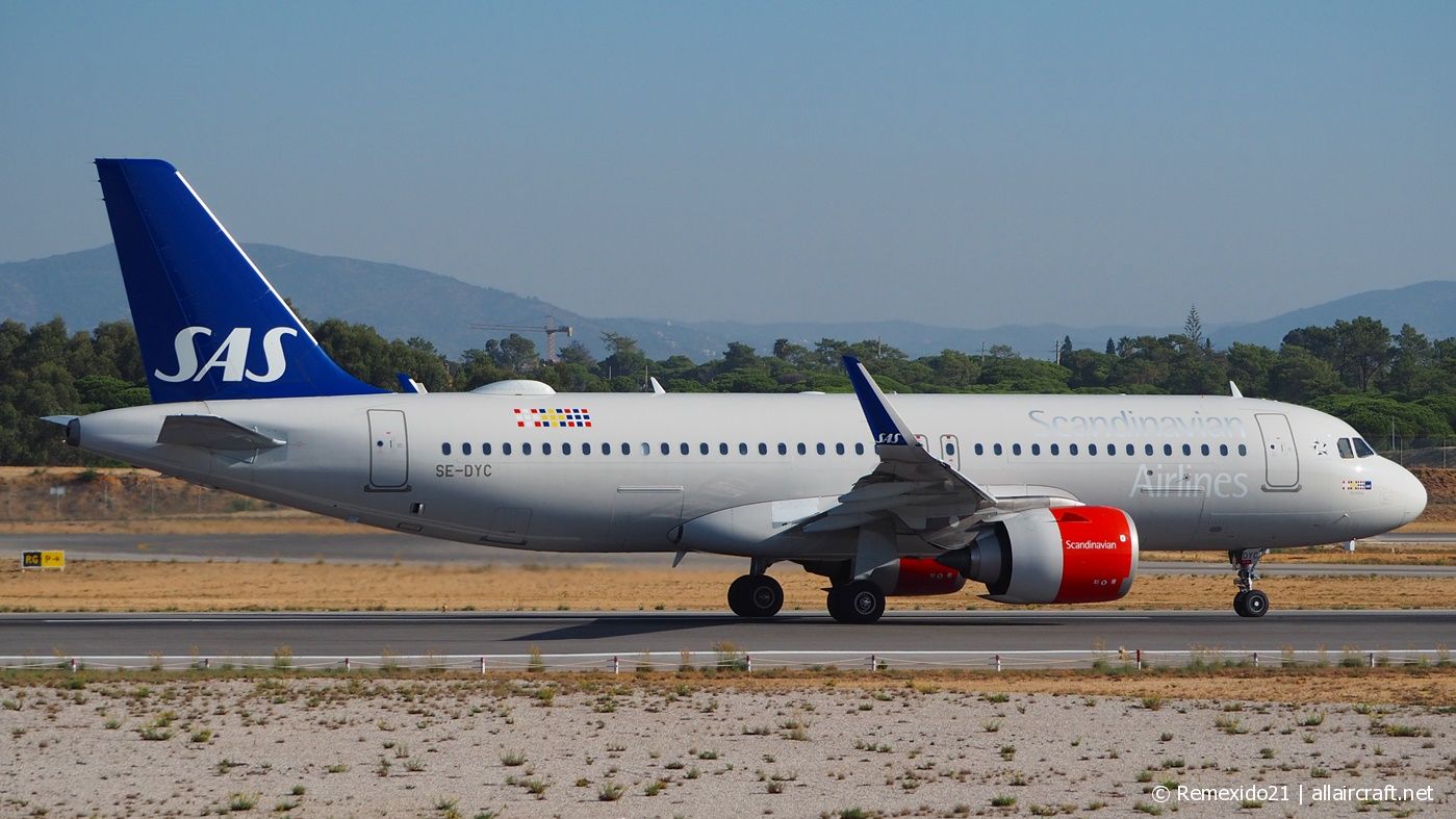 SE-DYC · Airbus A320-251N · (FAO / LPFR)