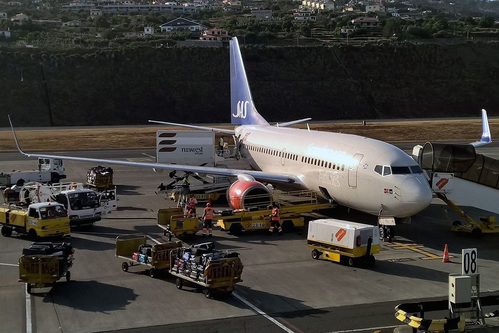 LN-RRA · Boeing 737-783(WL) · (FNC / LPMA)