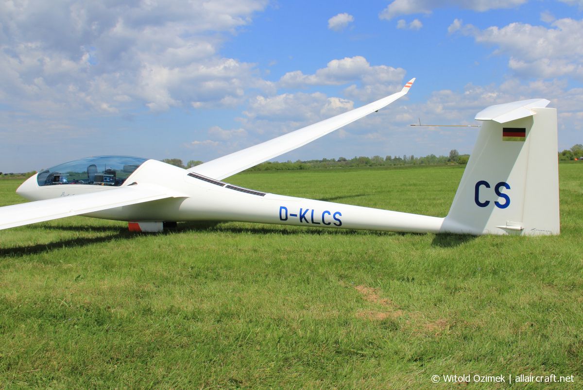 D-KLCS · Schempp-Hirth Arcus M · (EPST)