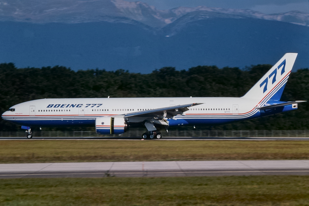 N7771 · Boeing 777-200 · (GVA / LSGG)