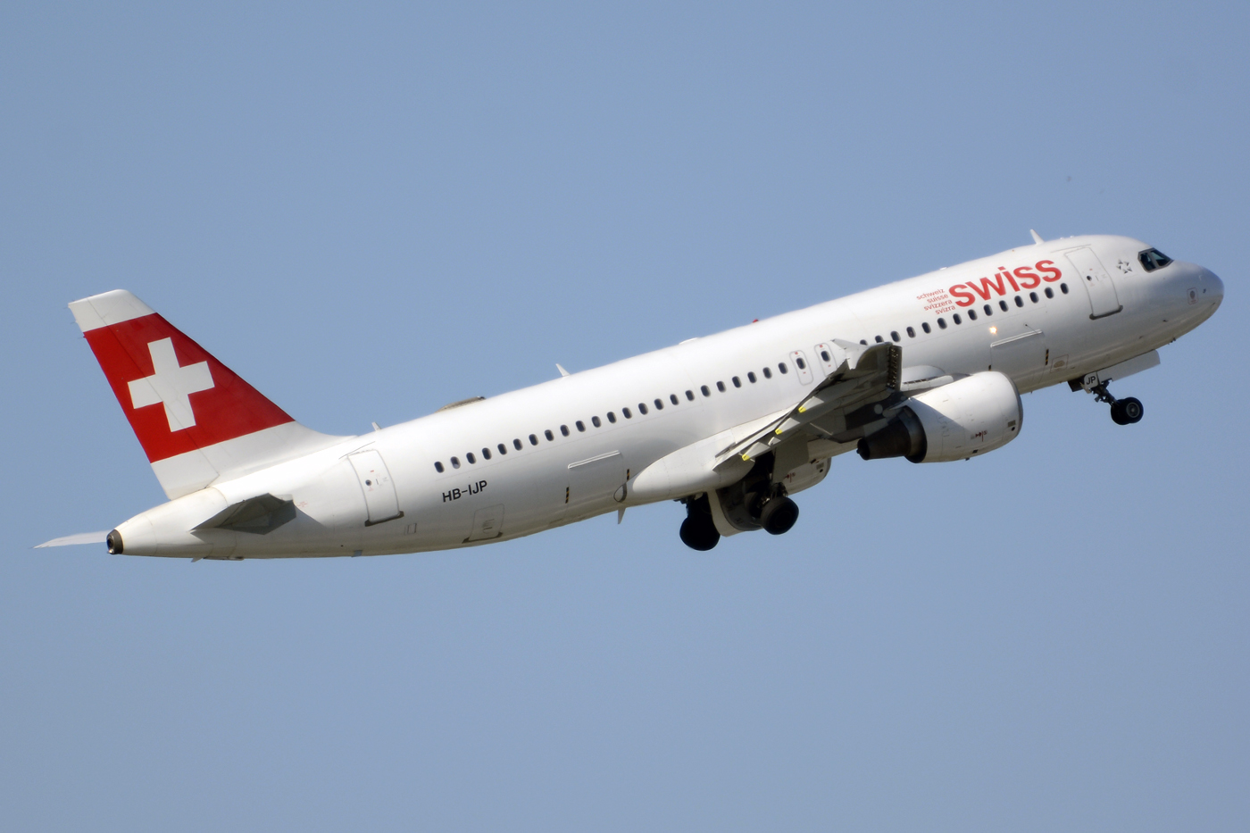 HB-IJP · Airbus A320-214 · (ZRH / LSZH)