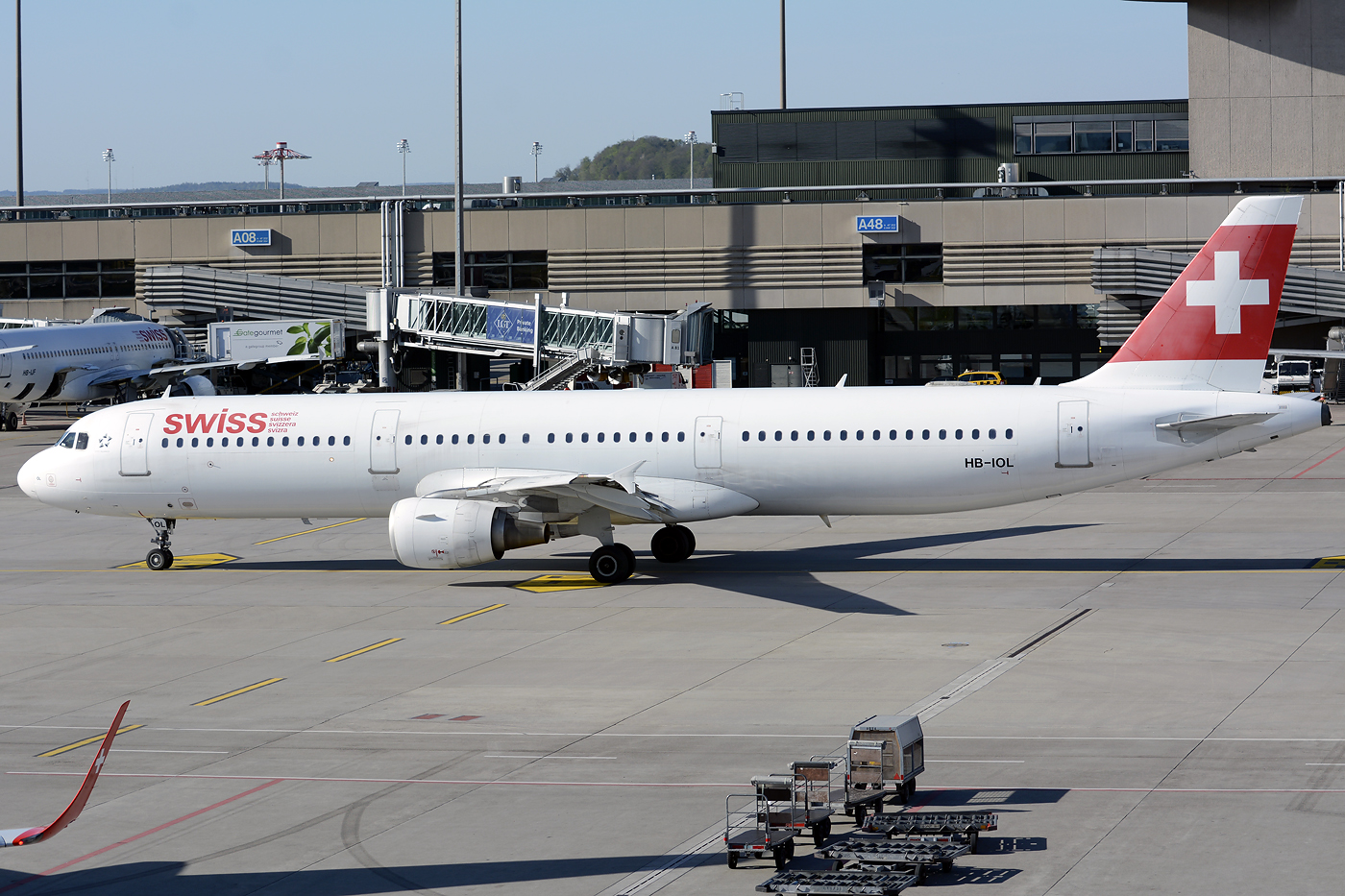 HB-IOL · Airbus A321-111 · (ZRH / LSZH)