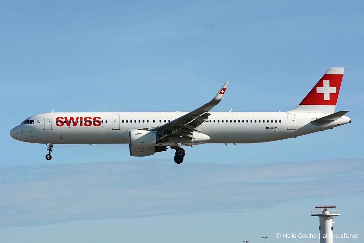 HB-IOO · Airbus A321-212(WL) · (LIS / LPPT)