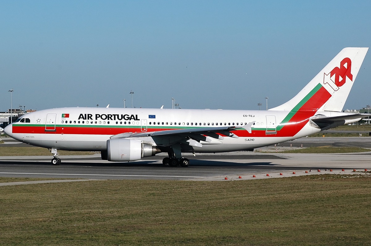CS-TEJ · Airbus A310-304 · (LIS / LPPT)