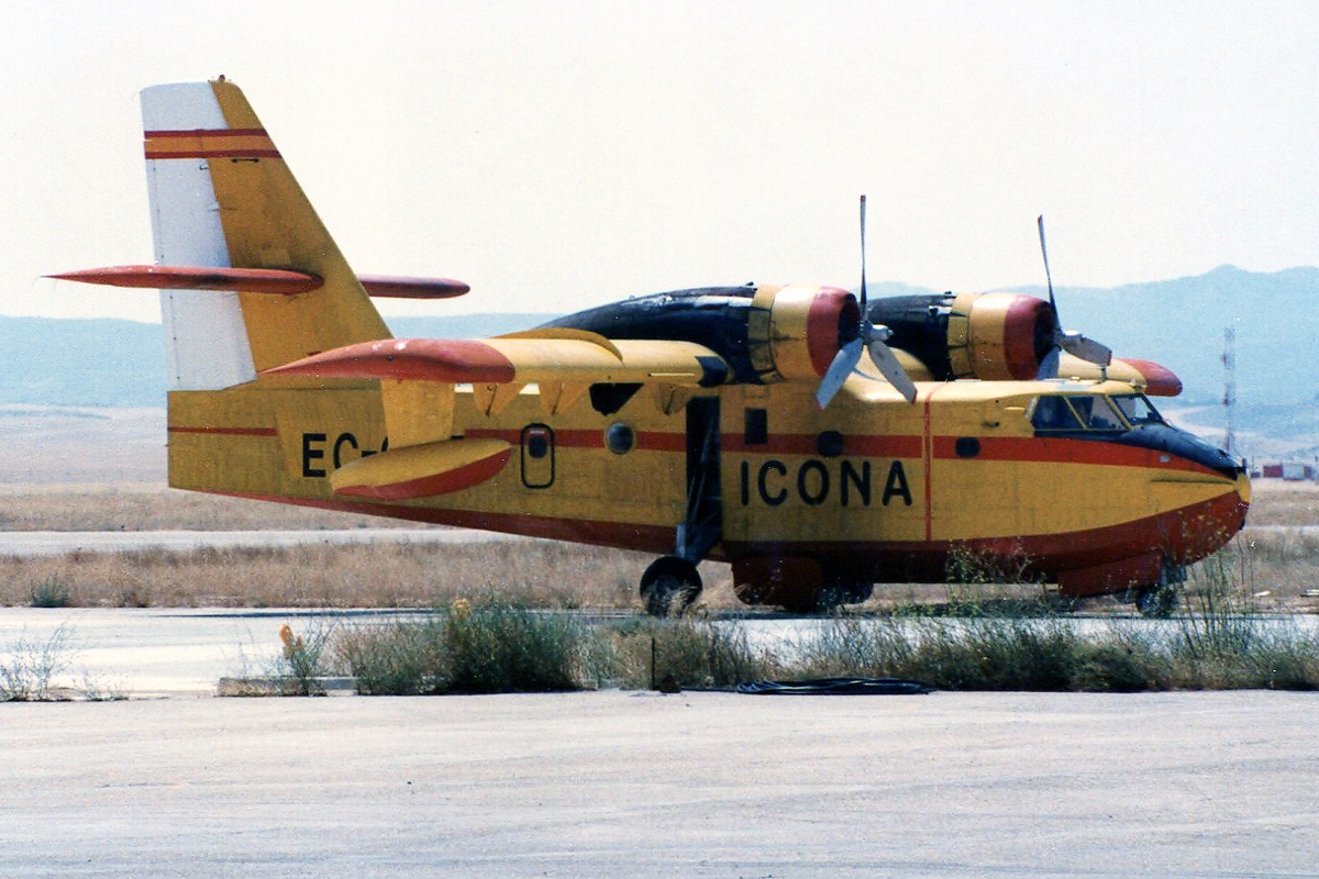 EC-GBT · Canadair CL-215-1A10 · (ZAZ / LEZG)
