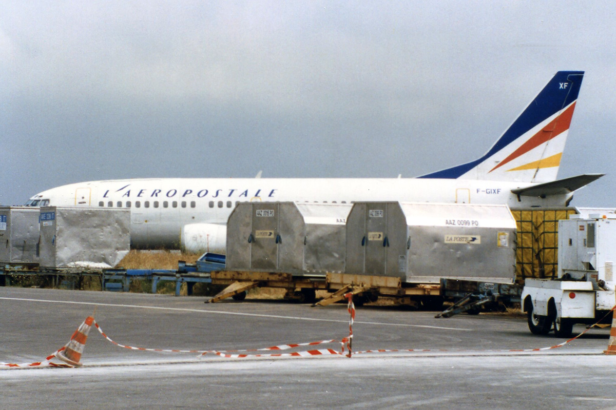 F-GIXF · Boeing 737-3B3 · (PGF / LFMP)