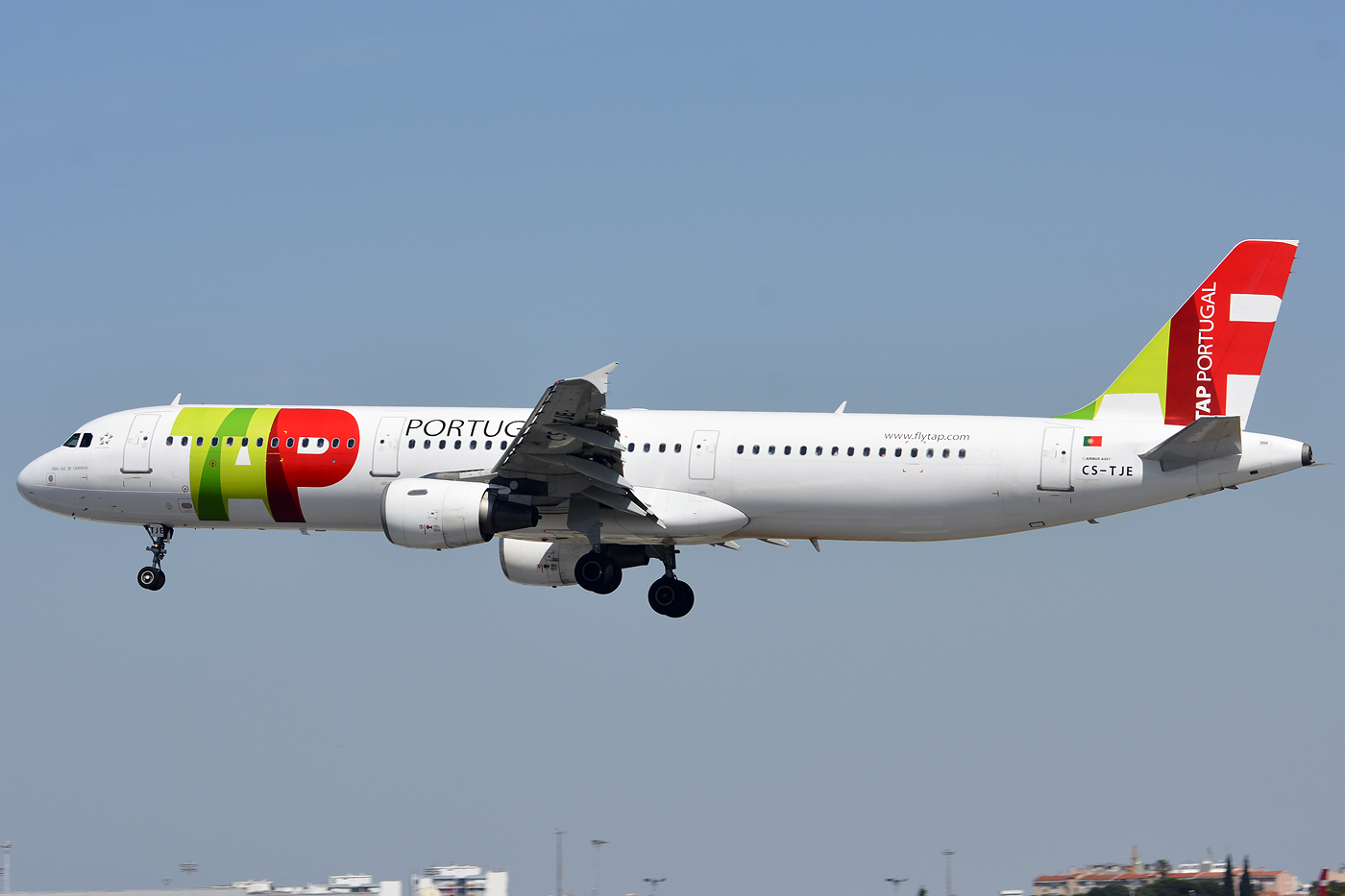 CS-TJE · Airbus A321-211 · (LIS / LPPT)