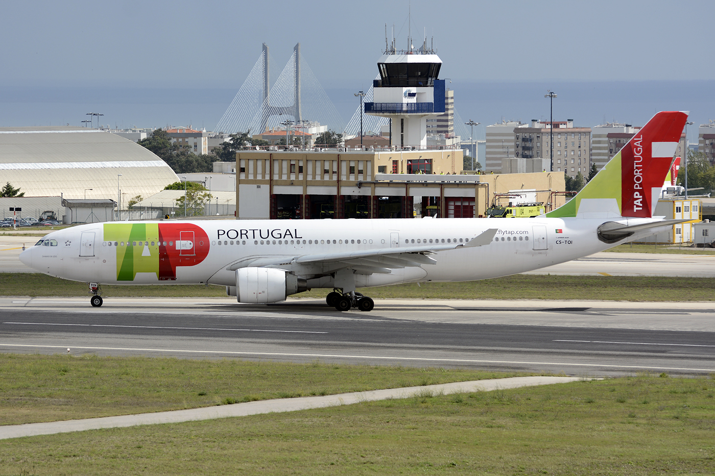 CS-TOI · Airbus A330-223 · (LIS / LPPT)