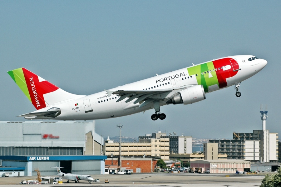 CS-TEI · Airbus A310-304 · (LIS / LPPT)