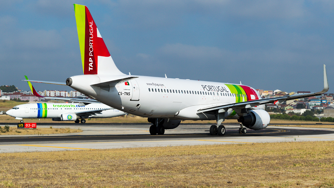 CS-TNS · Airbus A320-214(WL) · (LIS / LPPT)
