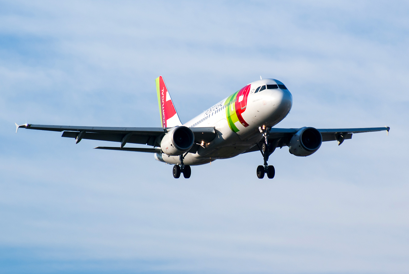 CS-TTN · Airbus A319-111 · (OPO / LPPR)