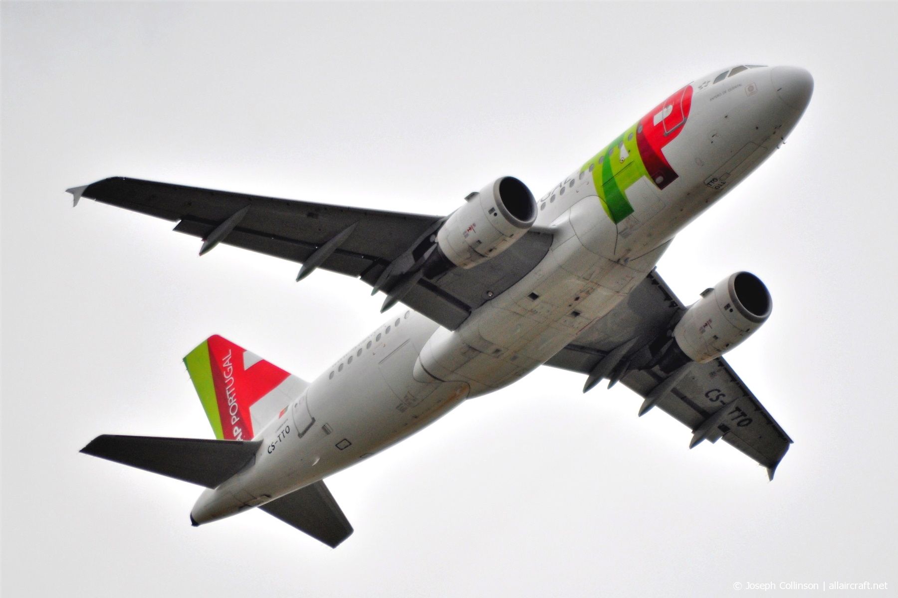 CS-TTO · Airbus A319-111 · (LHR / EGLL)