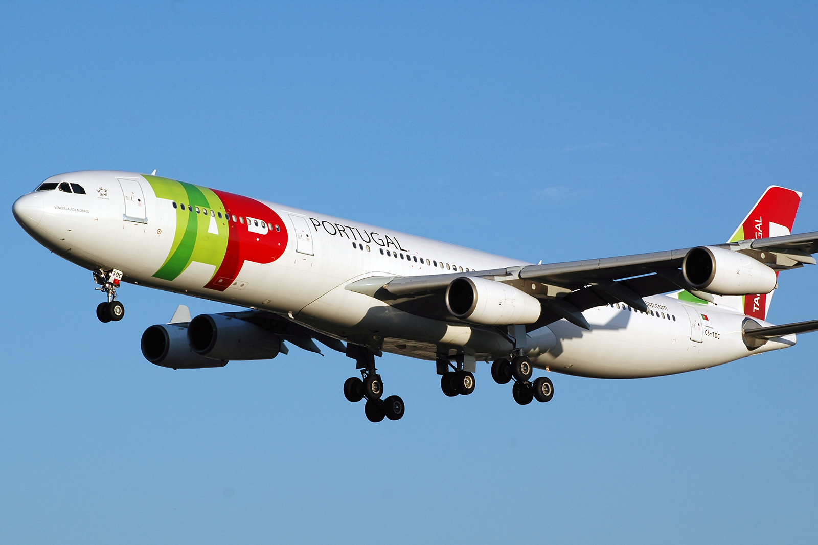 CS-TOC · Airbus A340-312 · (LIS / LPPT)