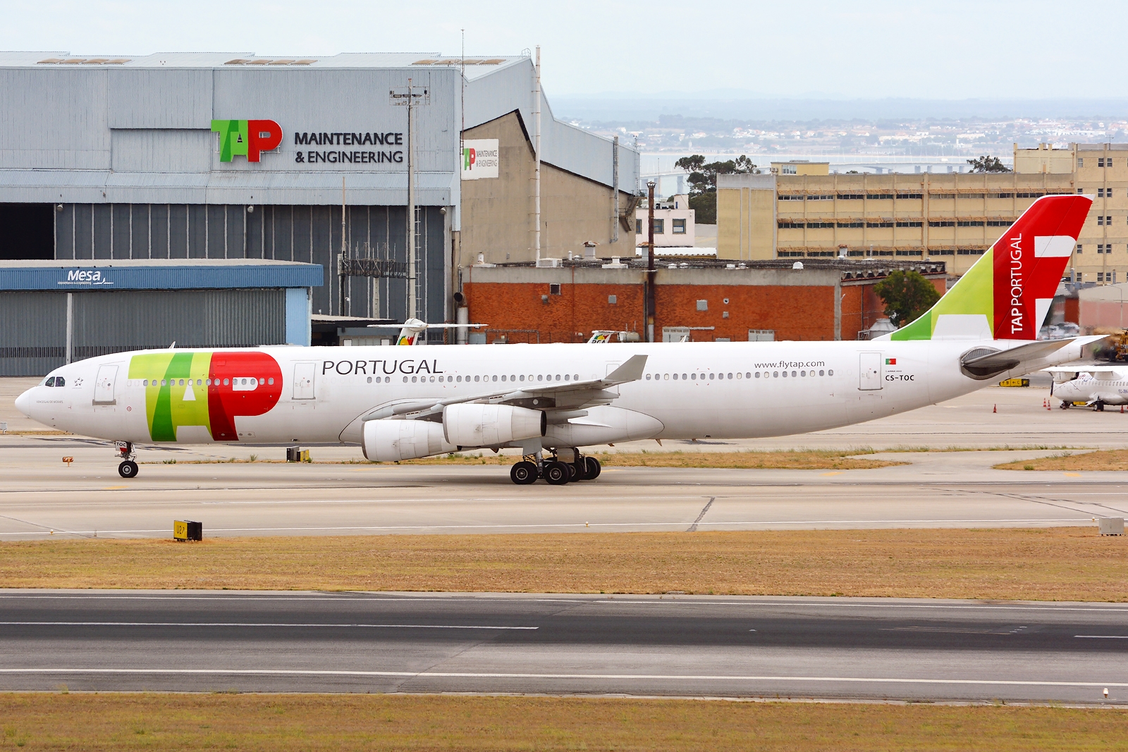 CS-TOC · Airbus A340-312 · (LIS / LPPT)