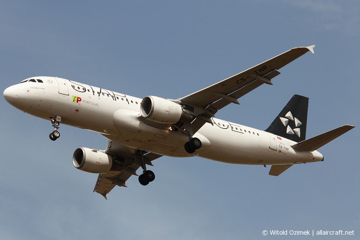 CS-TNP · Airbus A320-214 · (FCO / LIRF)