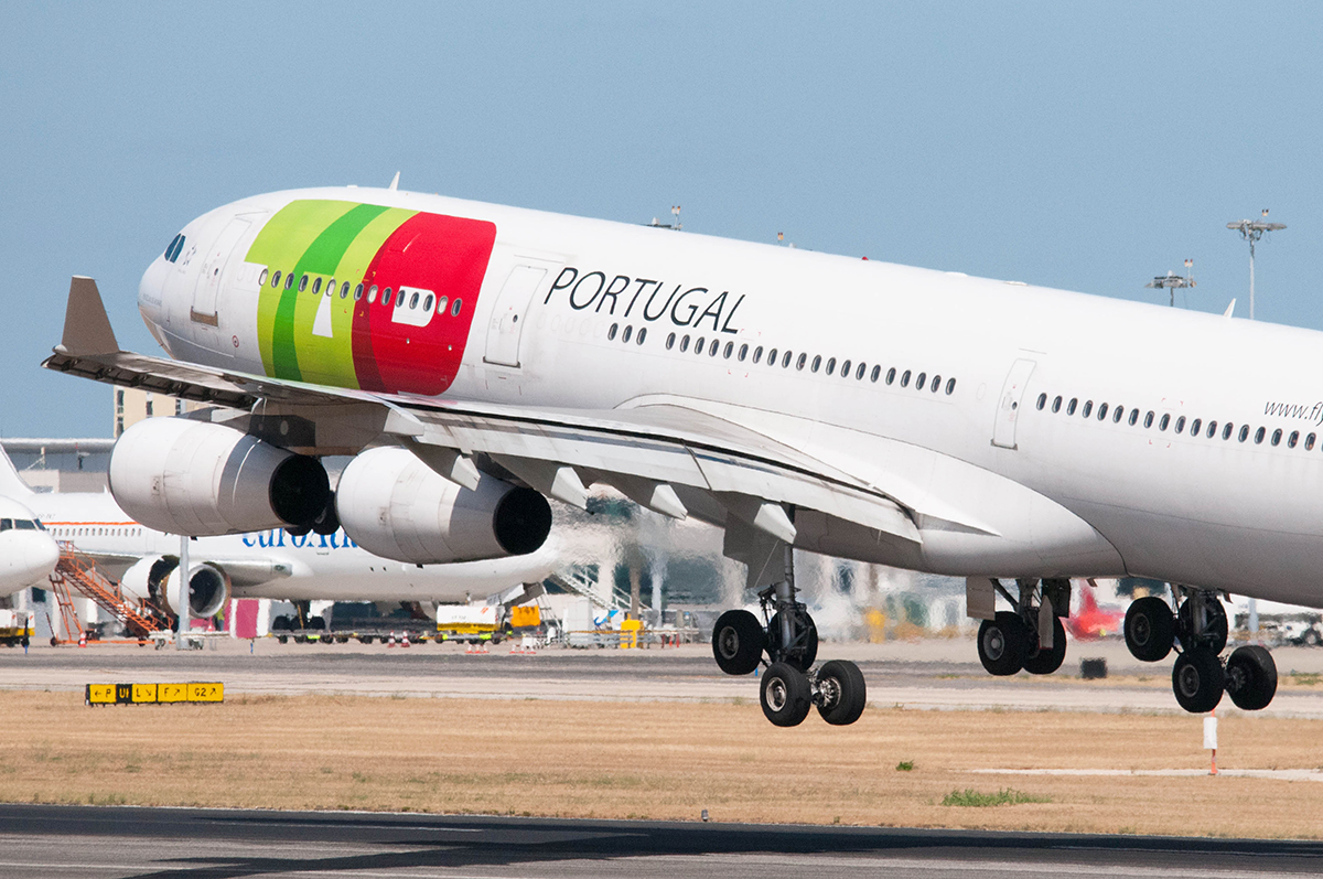 CS-TOC · Airbus A340-312 · (LIS / LPPT)